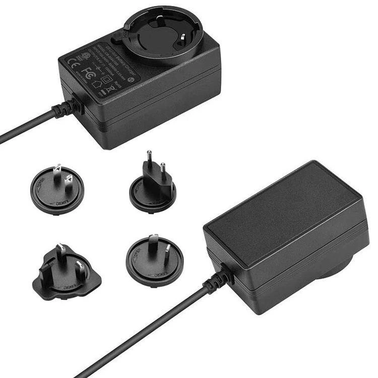 12V 2A zamenljiv napajalnik