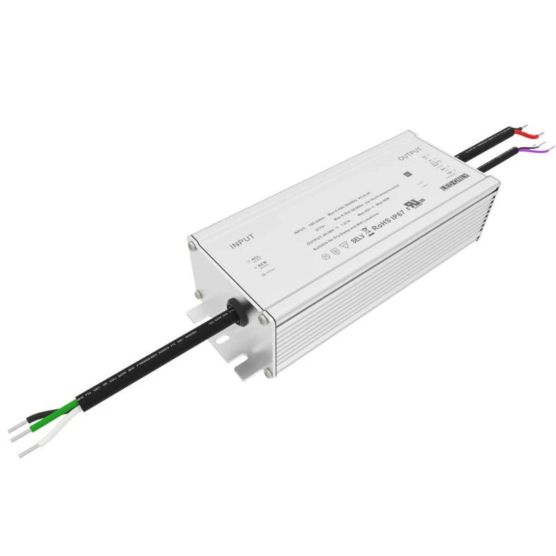 Gonilnik LED s konstantnim tokom 20W-30W