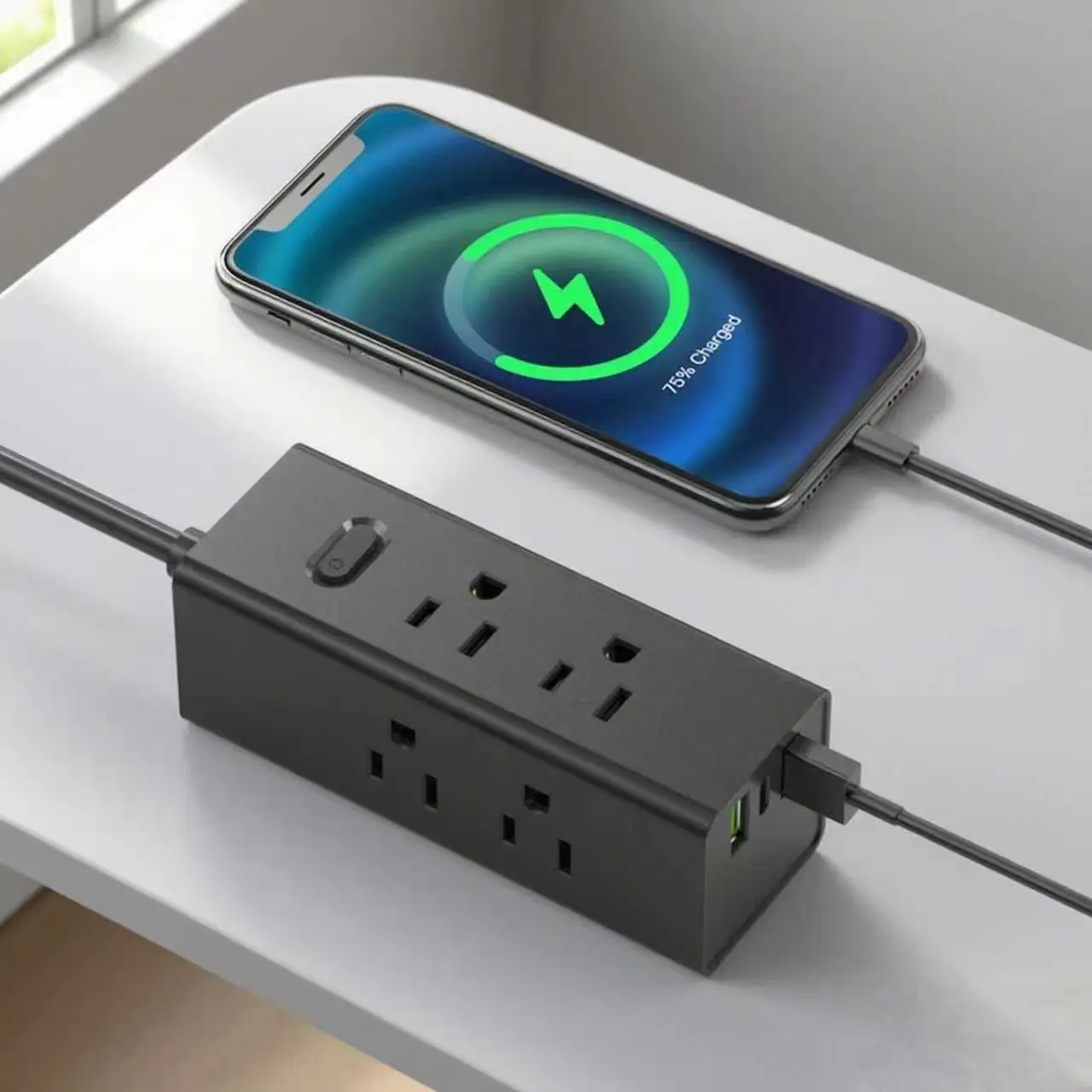 Ameriški napajalnik s potovalnim podaljškom s ploščatim vtičem USB